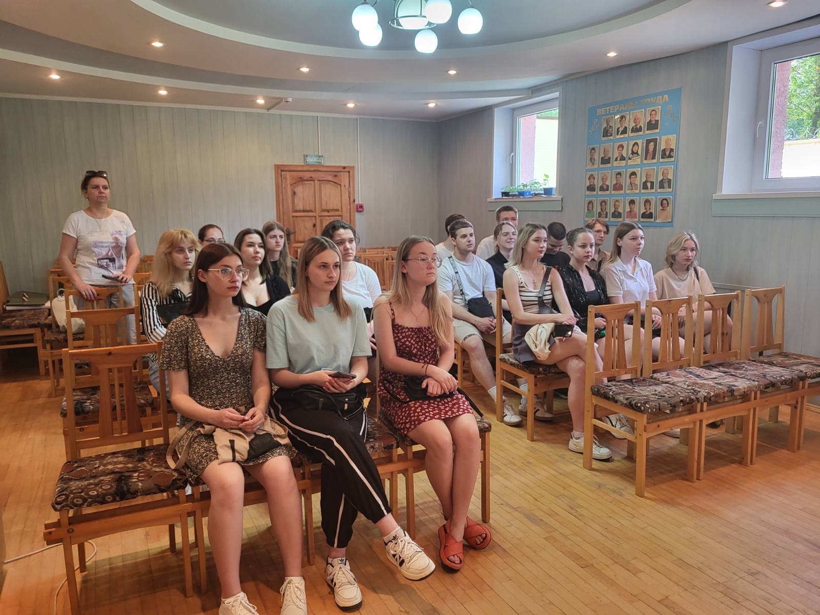 Студенты первого курса факультета химико-биологических и географических наук ВГУ имени П.М. Машерова пометили очистные сооружения города Витебска.